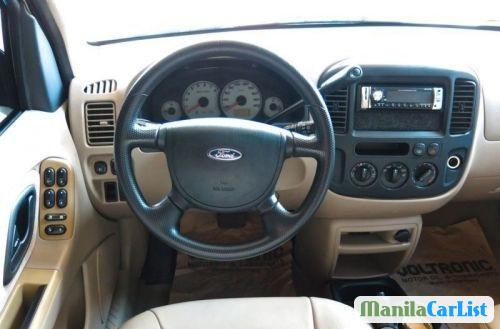 Ford Escape Automatic 2005 - image 2