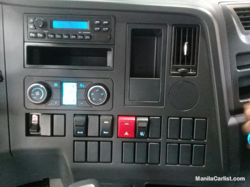 Shacman Heavy Duty Truck X3000 Wing Manual 2019 - image 14
