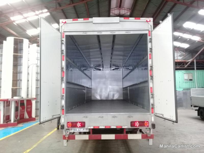 Shacman Heavy Duty Truck X3000 Wing Manual 2019 - image 18