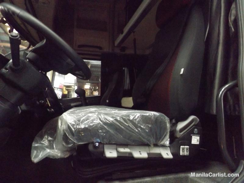 Shacman Heavy Duty Truck X3000 Cab Manual 2019 - image 15