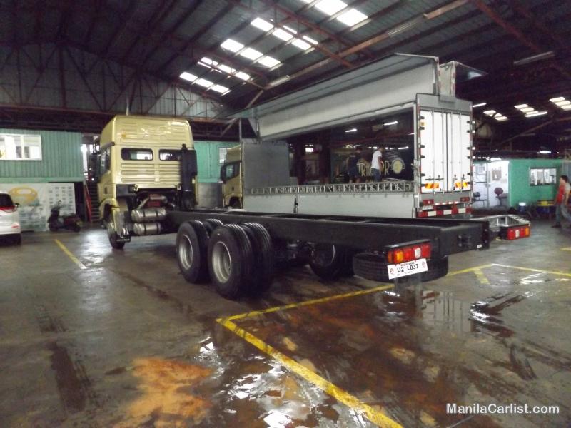 Shacman Heavy Duty Truck X3000 Cab Manual 2019 - image 19