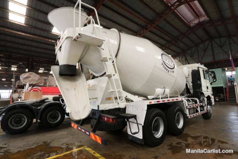 Shacman Heavy Duty Truck H3000 6x4 Manual 2019 - image 2