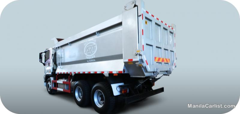 Isuzu C-Series CYZ 6x4 Dump Truck Manual 2019 - image 9