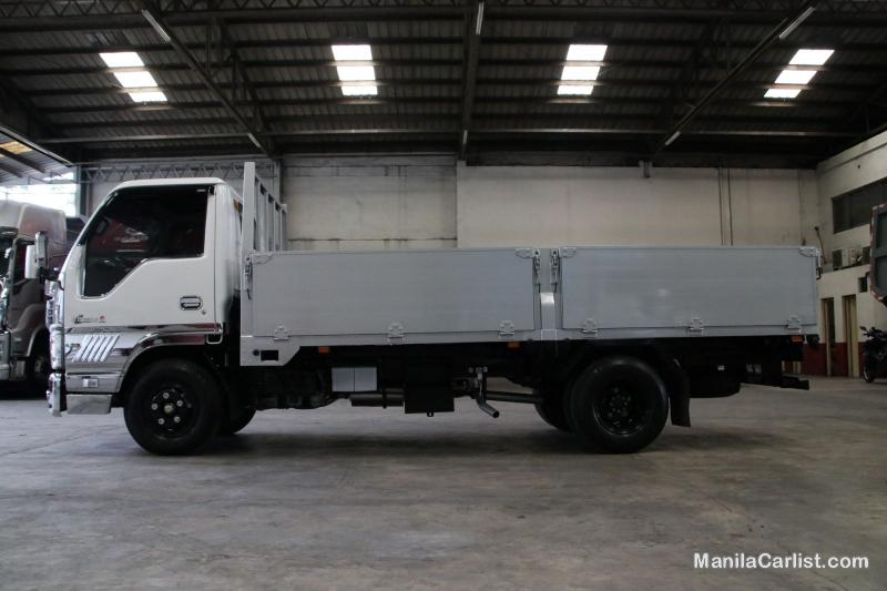 Picture of Isuzu Elf Manual 2021 in Metro Manila