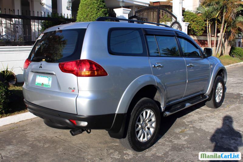 Mitsubishi Montero Sport Automatic 2011 - image 2
