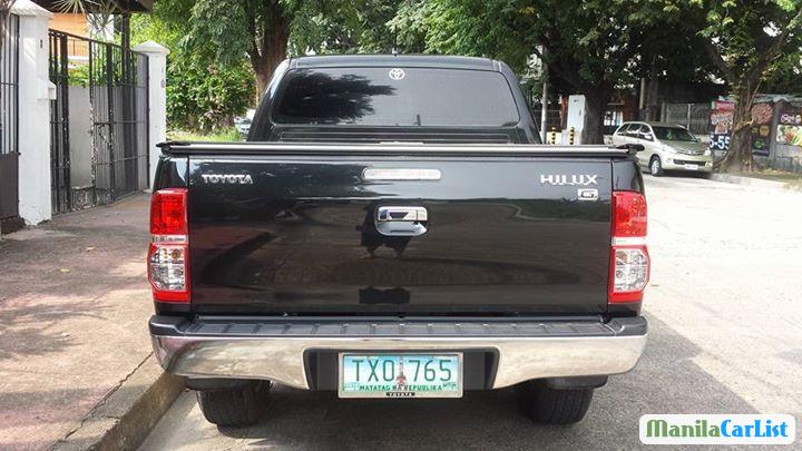 Toyota Hilux Automatic 2011