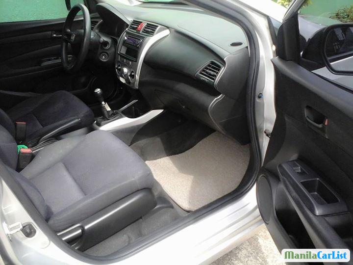 Honda City Manual 2010 in Antique