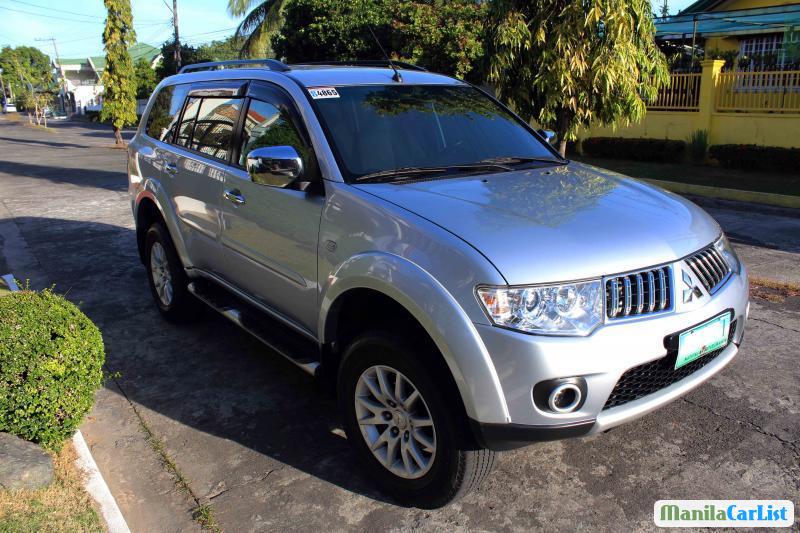 Picture of Mitsubishi Montero Sport Automatic 2011