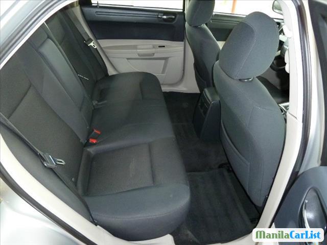 Chrysler 300C Automatic 2007 - image 8
