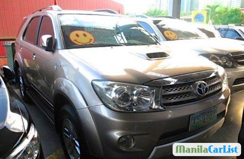Pictures of Toyota Fortuner Automatic 2005