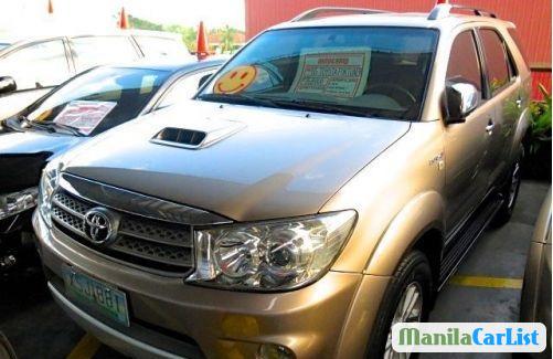Toyota Fortuner Automatic 2005 - image 2