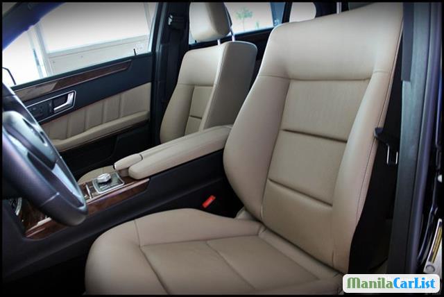 Mercedes Benz E-Class Automatic 2012 - image 11