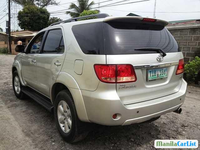 Toyota Fortuner Automatic 2007 - image 2