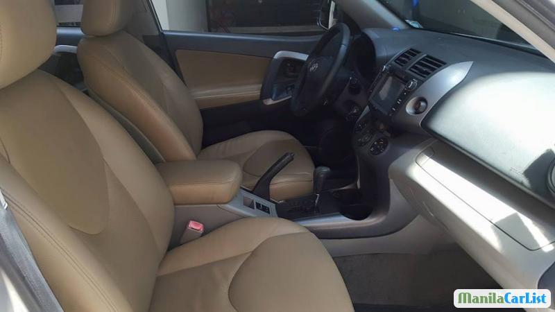 Toyota RAV4 Automatic 2008 - image 2