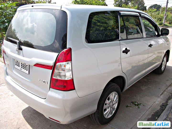 Toyota Innova Automatic 2015 - image 9