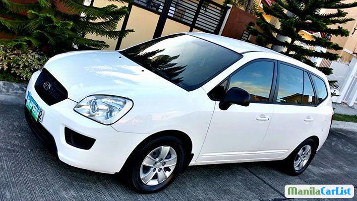 Pictures of Kia Carens Automatic 2010