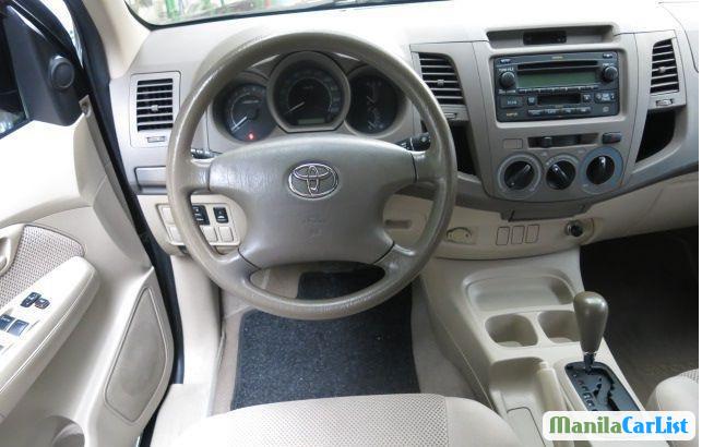 Toyota Hilux Automatic 2005