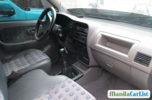 Isuzu Crosswind Manual 2005 - image 3