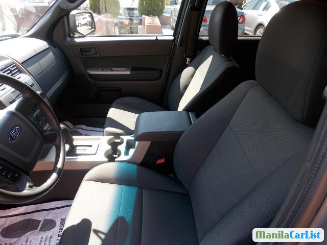 Ford Escape Automatic 2010 - image 3