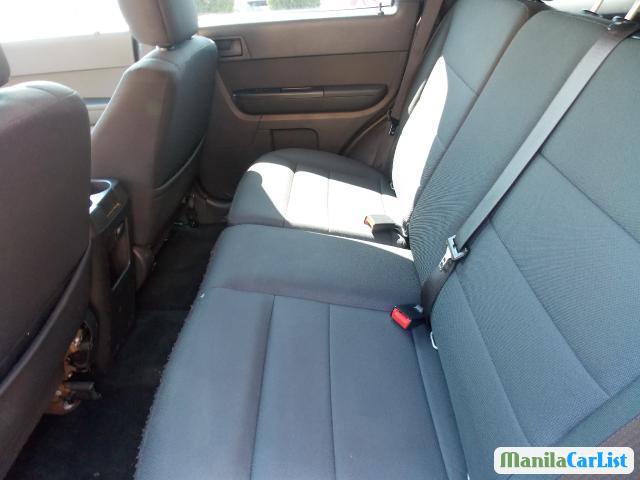 Ford Escape Automatic 2010 - image 4