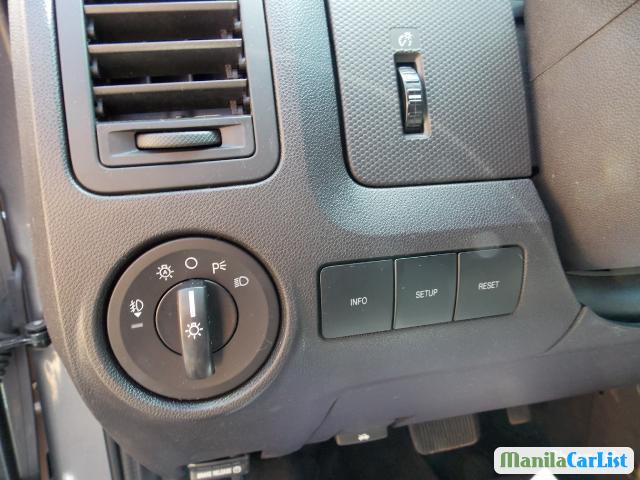 Ford Escape Automatic 2010 - image 5