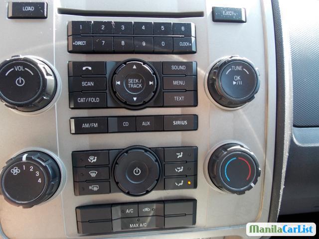 Ford Escape Automatic 2010 in La Union - image