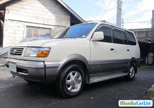 Toyota Revo