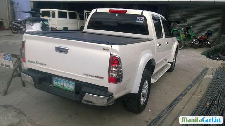 Isuzu D-Max Automatic 2011 - image 2