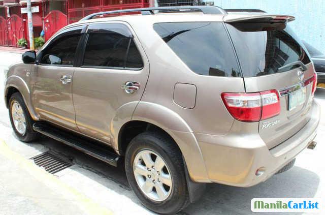 Toyota Fortuner Automatic 2010