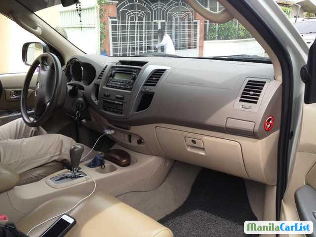 Toyota Fortuner Automatic 2010 in Metro Manila
