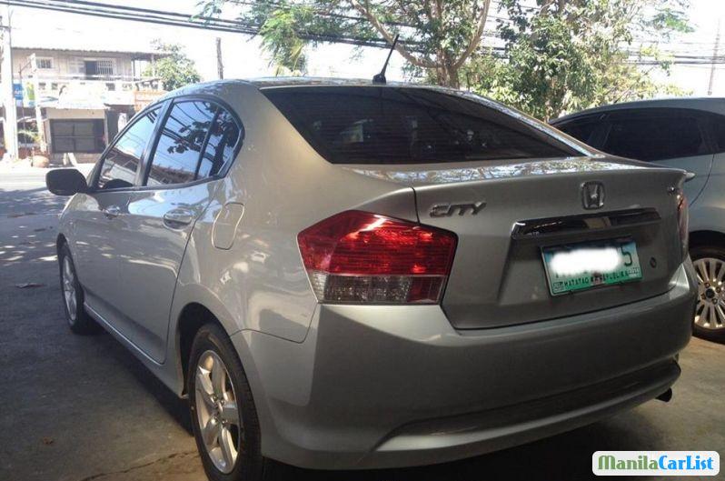 Honda City Automatic 2009 - image 2