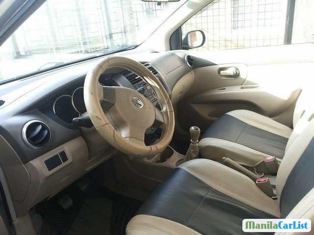 Nissan Manual 2011