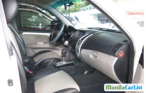 Mitsubishi Montero Sport Automatic 2011 - image 3