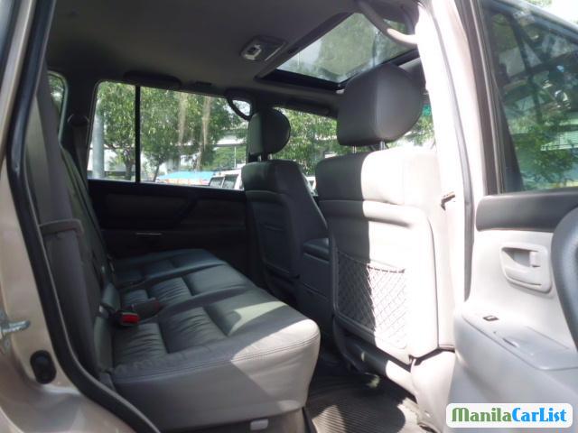 Toyota Land Cruiser Automatic 2004 - image 3