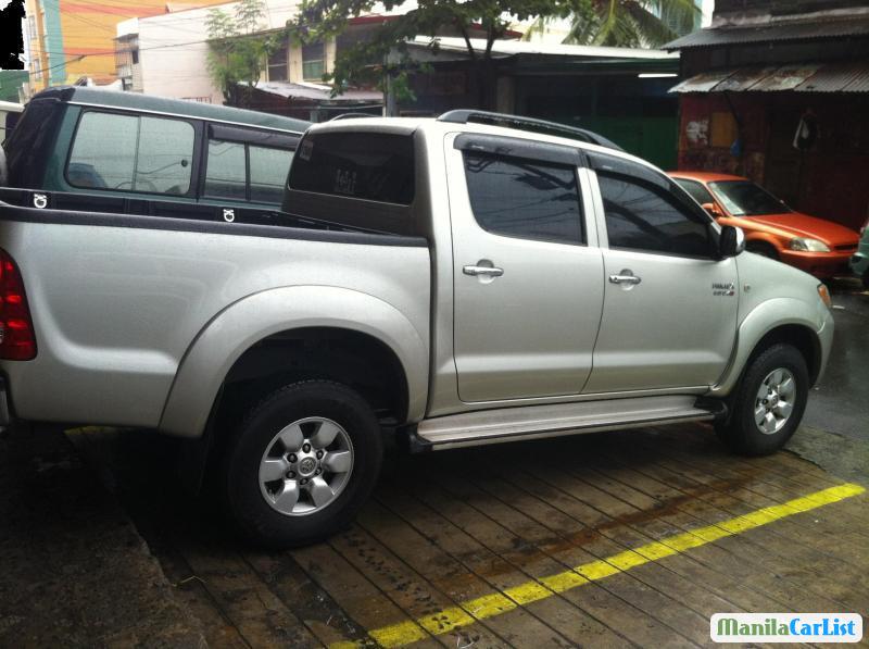 Toyota Hilux Automatic 2005