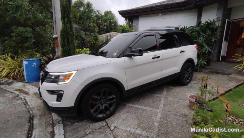 Ford Explorer V6 Automatic 2018 in Cavite