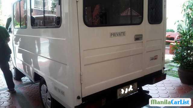 Mitsubishi L300 2003