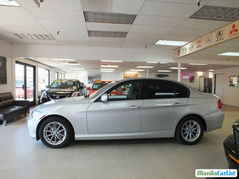 BMW 3 Series Automatic 2010 - image 1