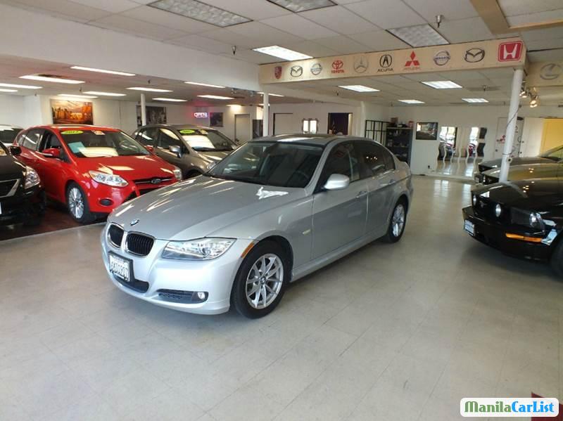 BMW 3 Series Automatic 2010 - image 2