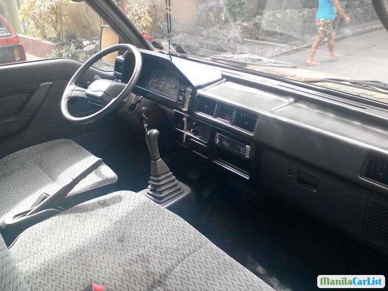 Mitsubishi L300 Manual 1998 - image 4