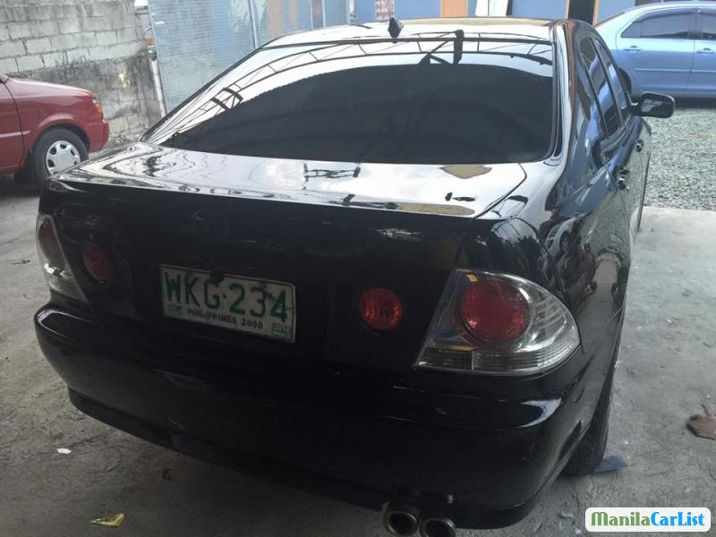 Lexus IS Automatic 1999 - image 2