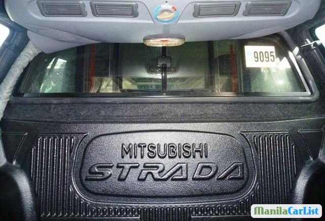 Mitsubishi Strada Automatic 2010