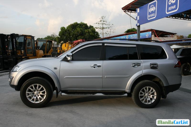 Mitsubishi Montero Sport Automatic 2012