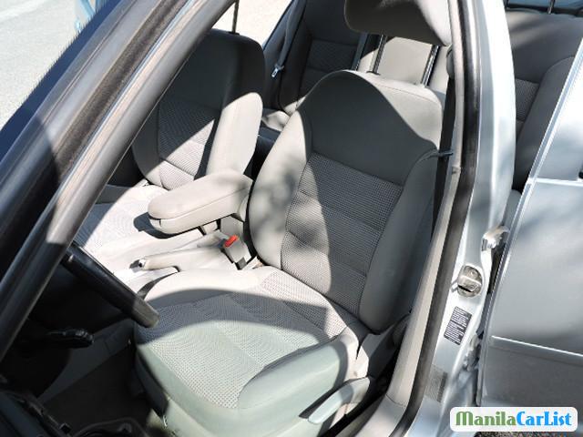 Volkswagen Golf Automatic 2004 - image 4