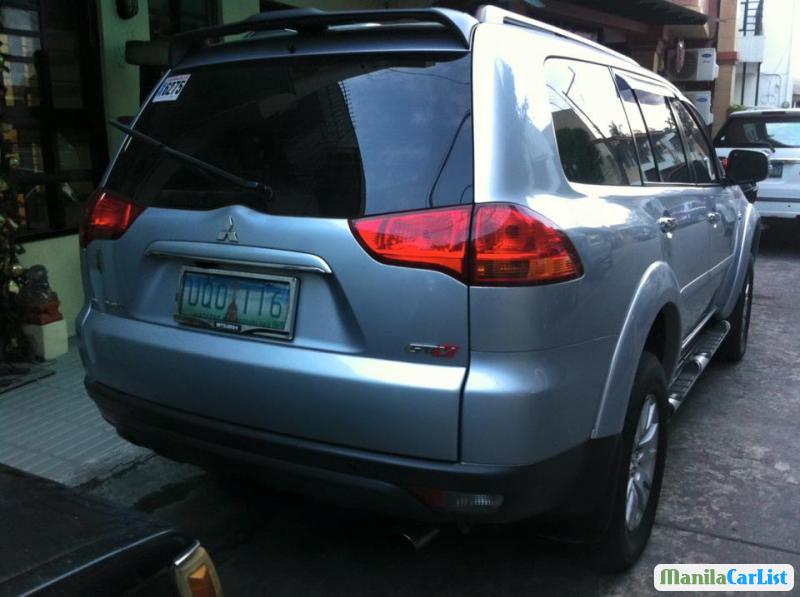 Mitsubishi Montero Sport Automatic 2012 - image 2
