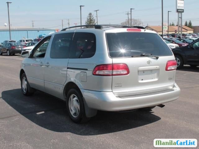 Toyota Sienna Automatic 2002 - image 6