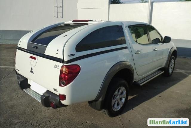 Mitsubishi Strada Automatic 2010 in Philippines