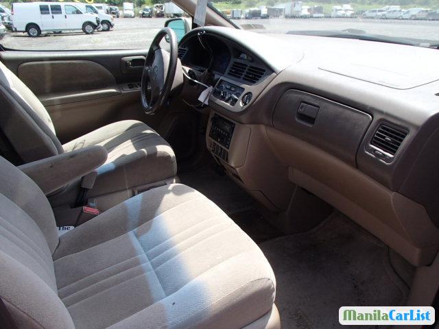 Toyota Sienna Automatic 2002 - image 2