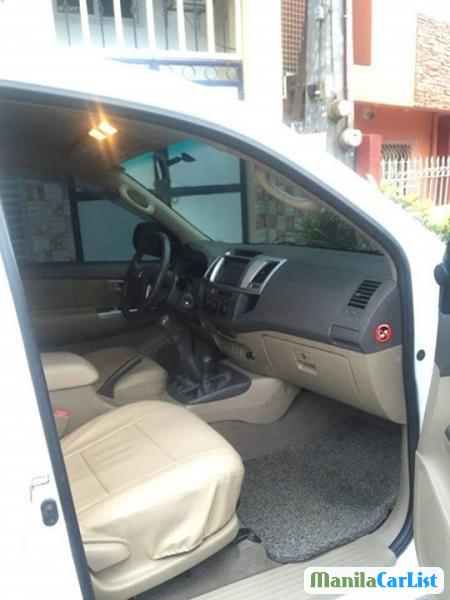 Toyota Hilux Manual 2012 in Cotabato