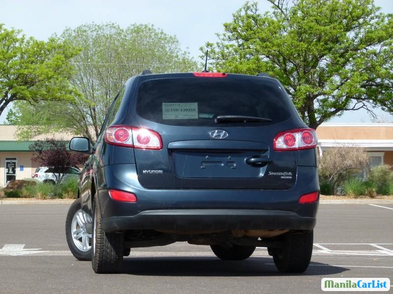 Hyundai Santa Fe Automatic - image 3